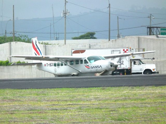 Cessna Skylane (TI-BCX)