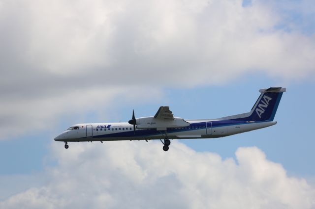 de Havilland Dash 8-400 (JA851A)