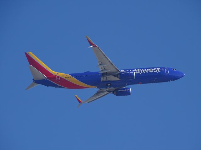 Boeing 737-700 (N8644C)