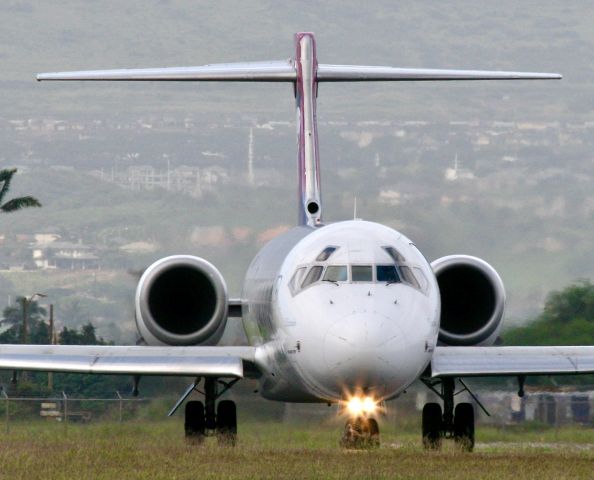 Boeing 717-200 (N476HA)