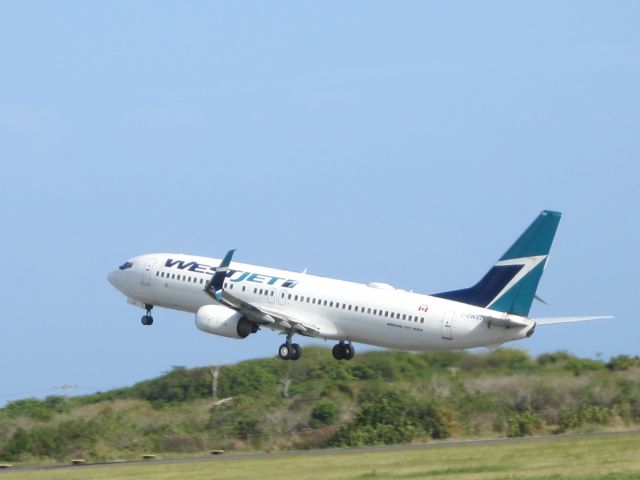Boeing 737-800 (C-GWBL)