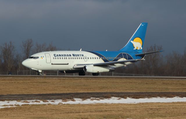 Boeing 737-200 (C-GSPW) - Leaving for Iqaluit. 