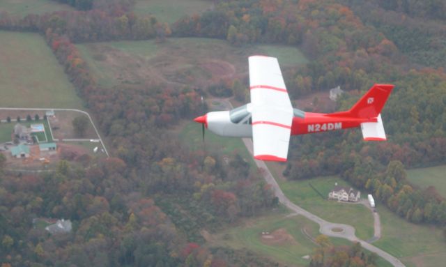 Cessna 177RG Cardinal RG (N24DM)