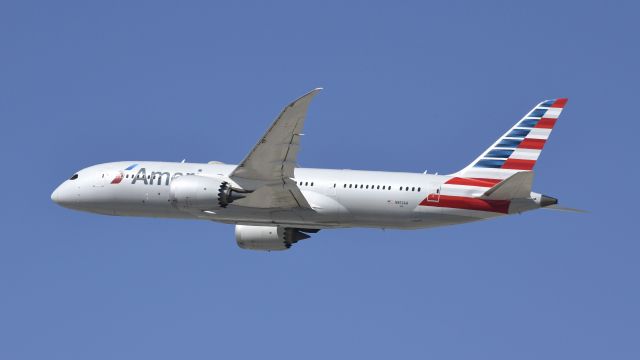 Boeing 787-8 (N812AA) - Departing LAX on 25R
