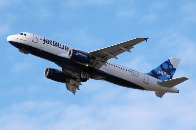 Airbus A320 (N564JB) - "Absolute Blue" (01-07-2011)