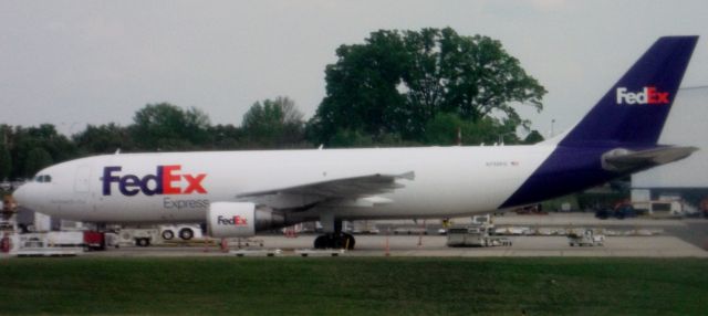 Airbus A300F4-200 (N750FD) - N750FD being prepared for flight to KMEM later this night...