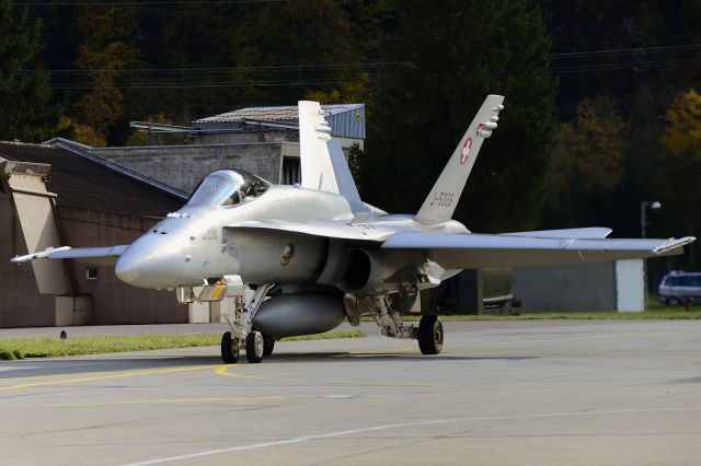 McDonnell Douglas FA-18 Hornet (J5026)