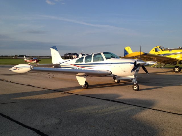 N930Q — - A quick dinner at The Flight Deck in Rochelle, Illinois.  A good destination for a $100 hamburger.