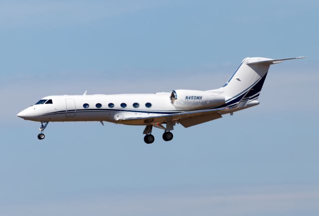 Gulfstream Aerospace Gulfstream IV (N450MH)