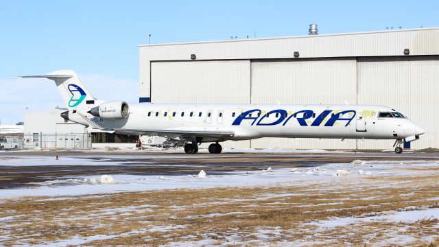 Canadair Regional Jet CRJ-900 (G-CLJH)