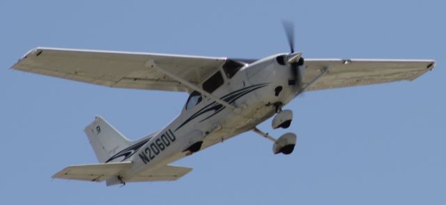 Cessna Skyhawk (N2060U)