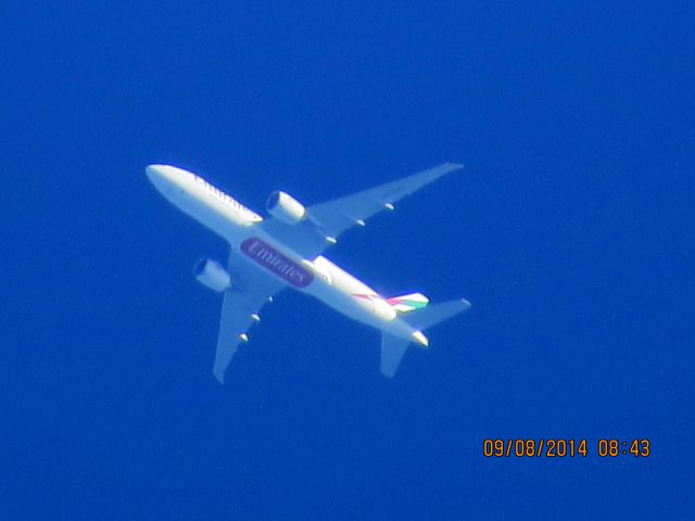 BOEING 777-200LR (A6-EWJ) - Emirates flight 221 from Dubai to Dallas over Baxter Springs Kansas (78KS) at 38,000 feet.