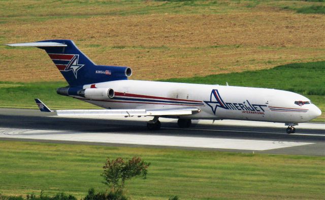 Boeing 727-100 (N395AJ)