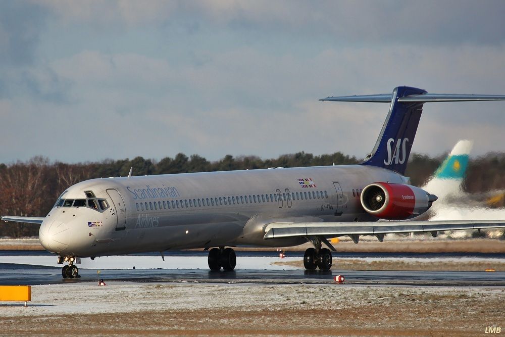 McDonnell Douglas MD-81 (OY-KHN)