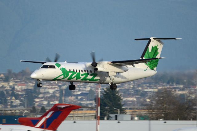 de Havilland Dash 8-300 (C-FSOU)