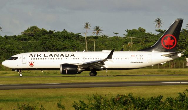 Boeing 737 MAX 8 (C-FTJV)