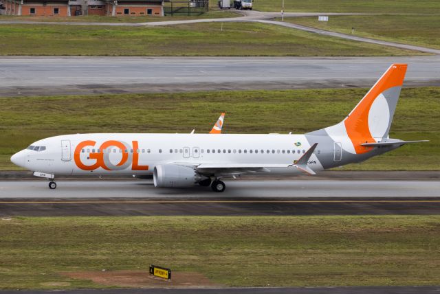 Boeing 737-800 (PS-GPN)