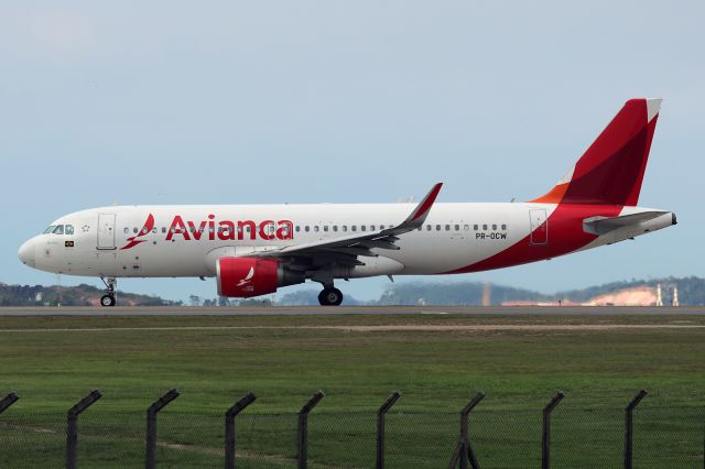 Airbus A320 (PR-OCW)
