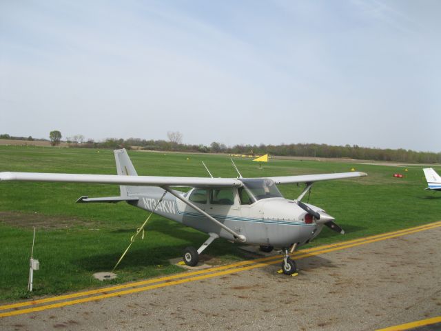 Cessna Skyhawk (N734KW)