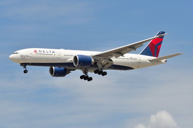 BOEING 777-200LR (N701DN) - Spirit of Delta landing 28-C on 05-25-20