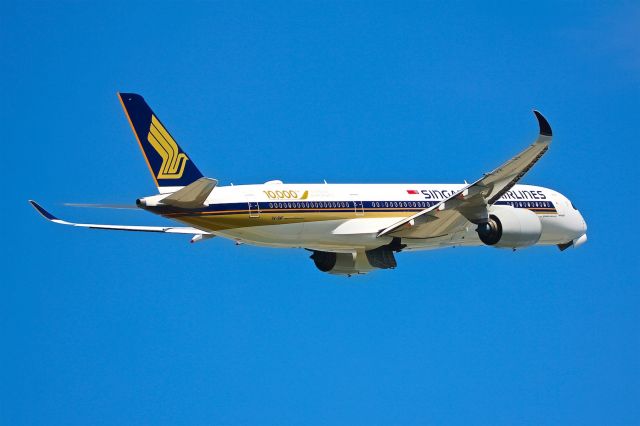 Airbus A350-900 (9V-SMF)
