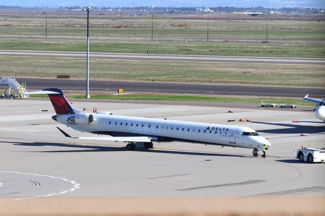 Canadair Regional Jet CRJ-900 (N898SK) - KSMF - while waiting for my flight Dec 3, 2017 - I was on the parking structure snappin' a few pics....