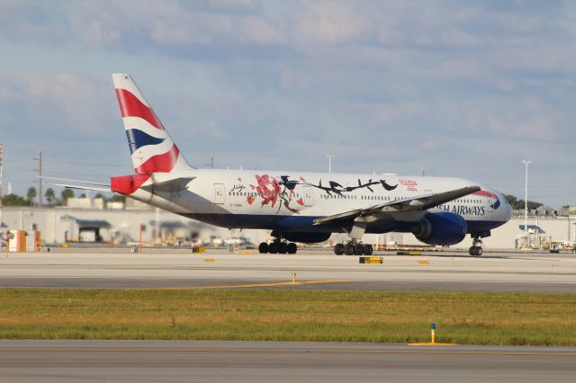 Boeing 777-200 (G-YMML)