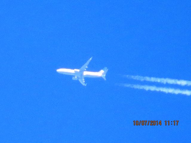 Boeing 737-800 (N77510) - United flight 1417 from IAD to DEN over Southeastern Kansas at 38,000 feet.