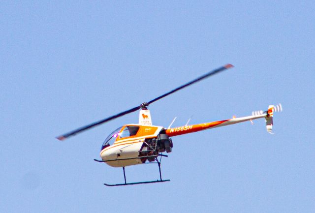 Robinson R-22 (N156SH)