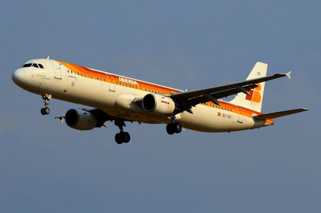 Airbus A321 (EC-IIG)