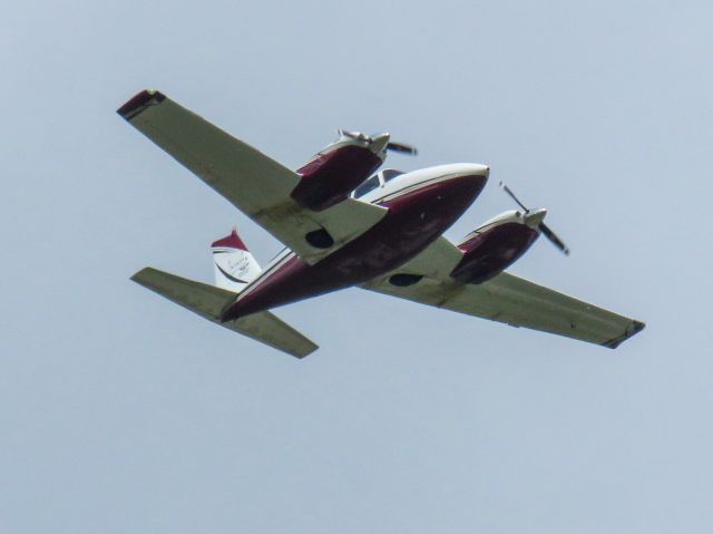 Piper PA-30 Twin Comanche (N7577Y)