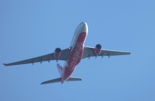 Airbus A330-200 (D-ABXA) - Shown here is a Air Berlin Airbus A330-200 a few minutes until landing in the Spring of 2017.