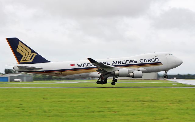 Boeing 747-400 (9V-SFQ) - singapore airlines cargo b747-412f 9v-sfq about to land at shannon to pick up horses 21/7/17.