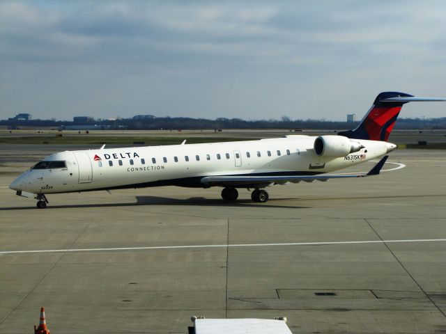 Canadair Regional Jet CRJ-700 (N631SK)