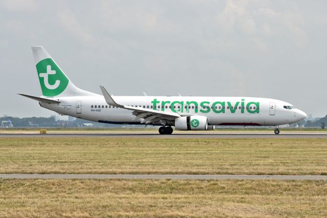 Boeing 737-800 (PH-HSF)