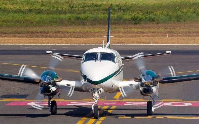 Beechcraft King Air 90 (PT-WQW)