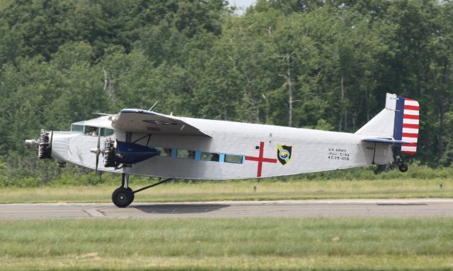 Ford Tri-Motor (N8419)