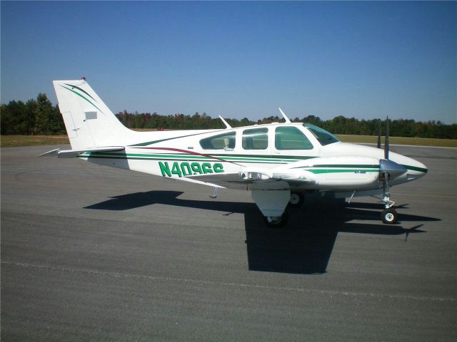 Beechcraft 55 Baron (N4096S)