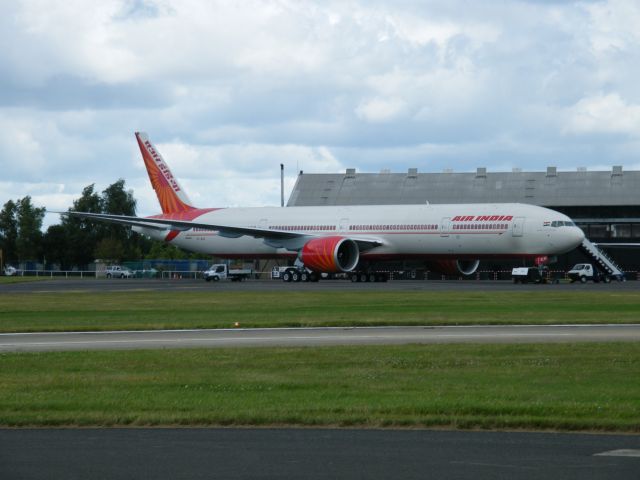 Boeing 777-200 (VT-ALN) - VT-ALN BOEING 777-337ER   CN 36312 OF AIR INDIA ON DELIVERY TO AIC DIRECT FROM BOEING FIELD TO EGLF ON 19/07/2008