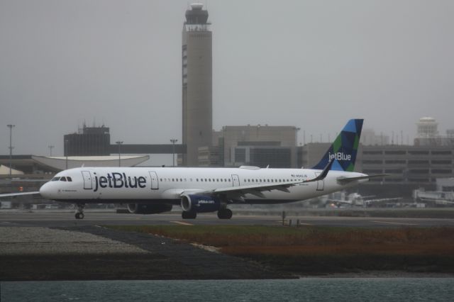 Airbus A321 (N942JB)