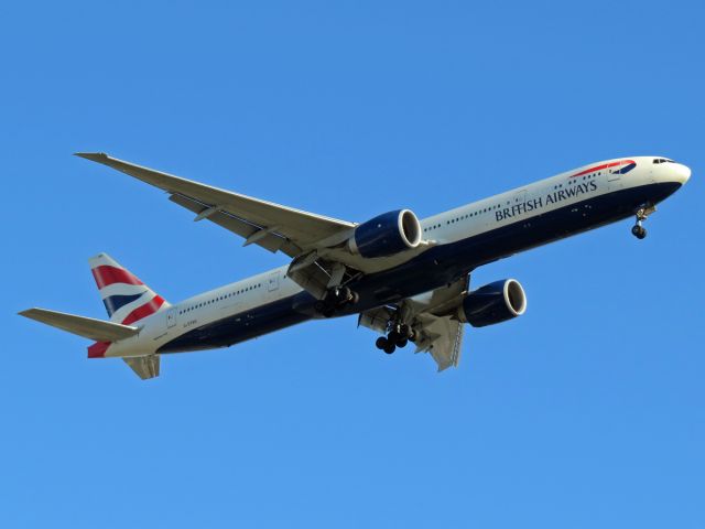 BOEING 777-300ER (G-STBD) - Final approach to SAN.