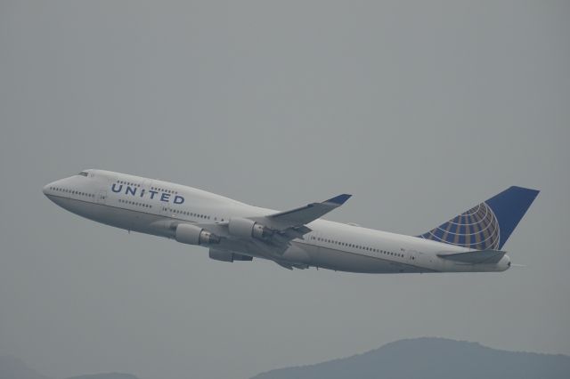Boeing 747-400 (N178UA)