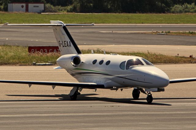 Cessna Citation Mustang (G-LEAA)