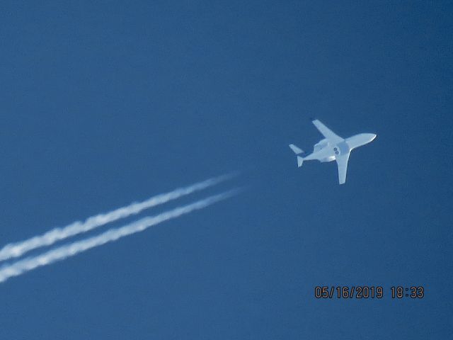 Canadair Challenger (N838LJ)