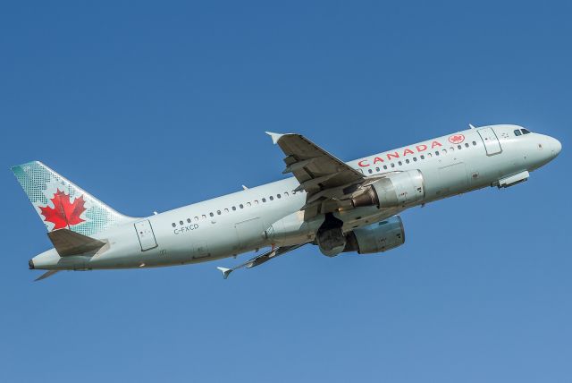 Airbus A320 (C-FXCD) - ACA406 departs YYZ for a 1hr12min flight to Montreal