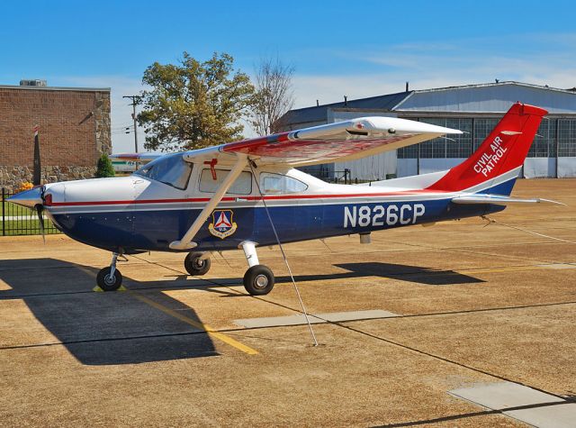 Cessna Skylane (N826CP) - Civil Air Patrol - Cessna 182T Skylane C/N 18281264 - N826CP - parked at Tullahoma Airport (KTHA) 2010-10-28.