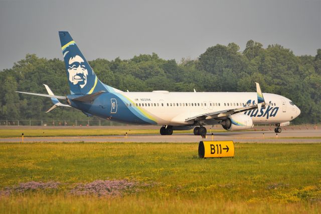 Boeing 737-900 (N237AK) - 06-16-23