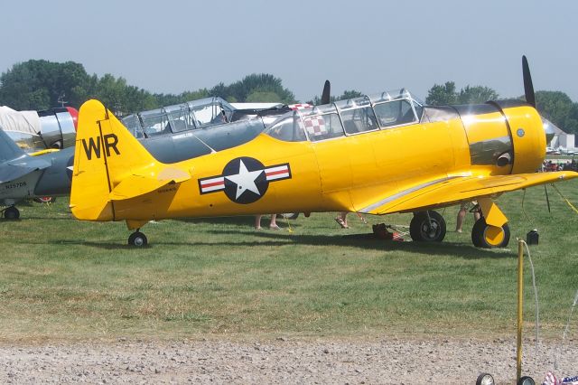 North American T-6 Texan (N166WR)