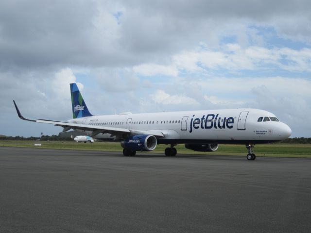 Airbus A320 (N962JT)