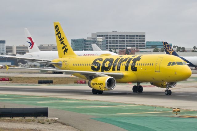 Airbus A320 (N608NK)